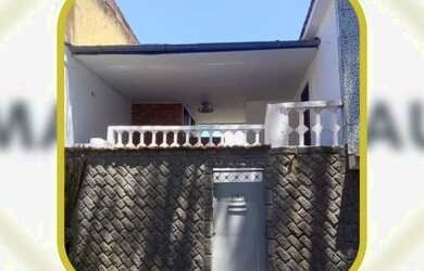 Imagem: A casa possui 2 Dormitórios, 2 Banheiros, 72m² de Área e