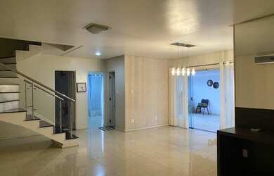 Imagem: A casa em condomínio possui 3 Dormitórios, 2 Banheiros, 2