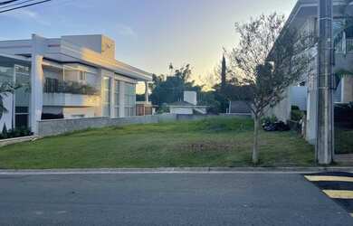 Imagem: O terreno possui 503m² de Área e está localizado em Jardim