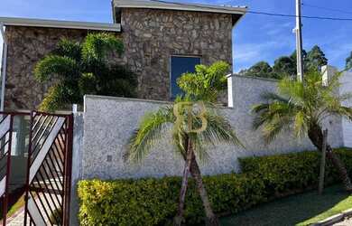 Imagem: A chácara possui 400m² de Área e está localizado em Portão