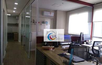 Imagem: O depósito possui 2 Vagas na garagem, 80m² de Área e está