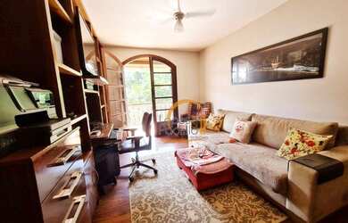 Imagem 8: Casa grande à venda com excelente localização em Atibaia