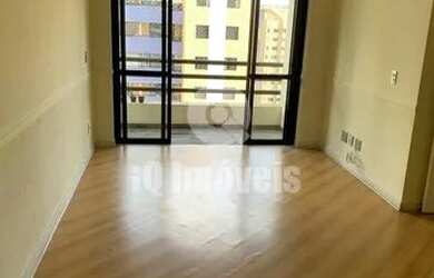 Imagem: A casa possui 3 Dormitórios, 3 Banheiros, 2 Vagas na garagem