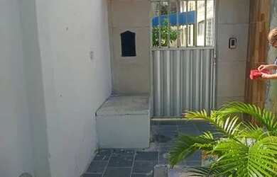 Imagem: A kitnet possui 1 Dormitório, 1 Banheiro, 1 Vaga na garagem