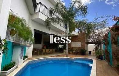 Imagem: A casa em condomínio possui 4 Dormitórios, 5 Banheiros, 5