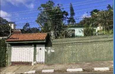 Imagem: A casa possui 3 Dormitórios, 4 Banheiros, 1 Vaga na garagem