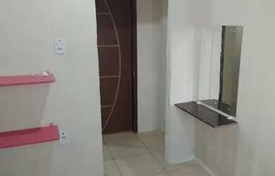 Imagem: A casa possui 3 Dormitórios, 1 Banheiro e está localizado