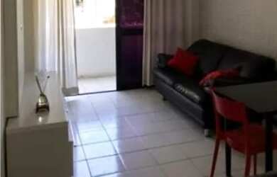 Imagem: O apartamento possui 1 Dormitório, 1 Banheiro, 1 Vaga na garagem