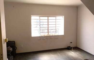 Imagem: A casa em condomínio possui 2 Dormitórios, 2 Banheiros, 1