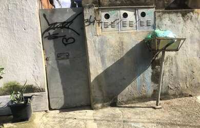 Imagem: A casa possui 1 Dormitório, 1 Banheiro e está localizado em