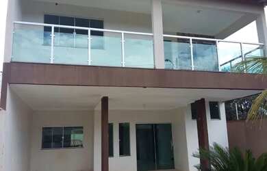 Imagem 2: Sobrado na 1404 sul. Churrasqueira, 2 Vagas na garageme3 Dormitórios