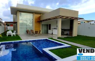 Imagem: A casa possui 3 Dormitórios, 4 Banheiros, 1 Vaga na garagem