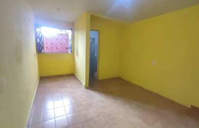 Imagem: A casa possui 2 Dormitórios, 2 Banheiros e 97m² de Área e