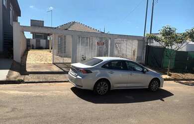 Imagem: A casa em condomínio possui 1 Dormitório, 1 Banheiro, 3 Vagas