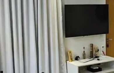 Imagem: O apartamento possui 2 Dormitórios, 1 Banheiro, 1 Vaga na garagem