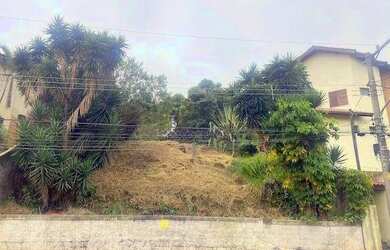 Imagem: O terreno possui 450m² de Área e está localizado em Parque