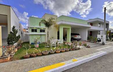 Imagem: A casa em condomínio possui 3 Dormitórios, 4 Banheiros, 2