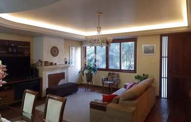 Imagem 4: Casa com 04 dormitórios à venda no bairro Nossa Senhora de Lourdes em Santa Maria