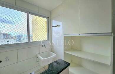 Imagem 13: Apto 2 quartos/1 suíte com vista lateral para o mar , há 50 metros da...