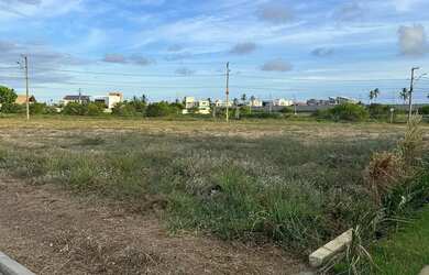 Imagem: O terreno possui 350m² de Área e está localizado em Moisés