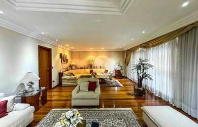 Imagem: O apartamento possui 4 Dormitórios, 5 Banheiros, 5 Vagas na