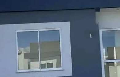 Imagem: A casa possui 2 Dormitórios, 1 Banheiro, 1 Vaga na garagem