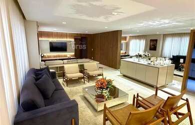 Imagem: O apartamento possui 4 Dormitórios, 5 Banheiros, 3 Vagas na