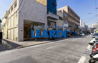 Imagem: O depósito possui 2.820m² de Área e está localizado em