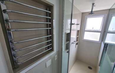 Imagem 7: Apartamento alto padrão, vista para Ibirapuera, 4 suítes, andar alto,...