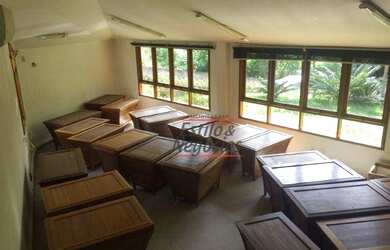 Imagem: O depósito possui 1 Vaga na garagem, 39m² de Área e está