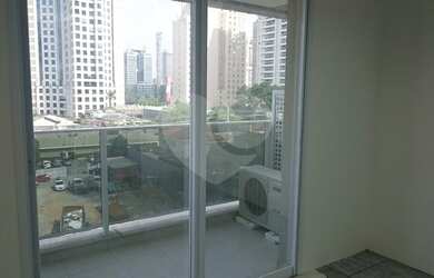 Imagem: O depósito possui 1 Vaga na garagem, 41m² de Área e está