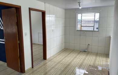 Imagem: A casa possui 2 Dormitórios, 1 Banheiro e está localizado