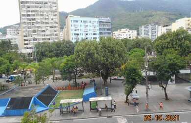 Imagem: O apartamento possui 3 Dormitórios, 1 Banheiro e 110m² de