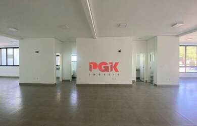 Imagem 9: Salão Comercial com 4 banheiros para Alugar, 180 m² por R$ 5.300/Mês