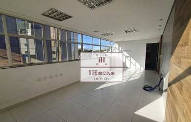 Imagem: O depósito possui 1 Vaga na garagem, 42m² de Área e está