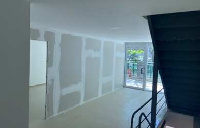 Imagem 2: Vendo Lojas na barra. 180m² de Áreae1 Vaga na garagem