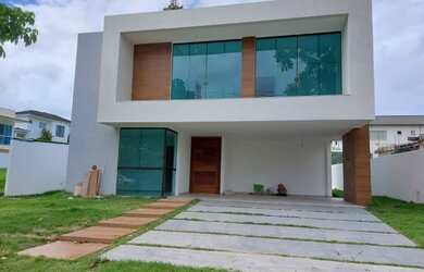 Imagem: A casa em condomínio possui 4 Dormitórios, 3 Banheiros, 2