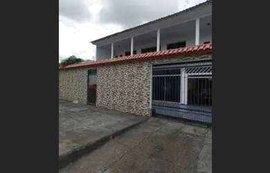 Imagem: A casa possui 3 Dormitórios, 5 Banheiros, 5 Vagas na garagem