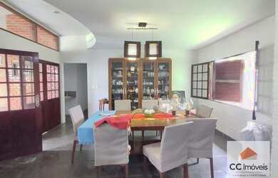 Imagem 12: Casa para venda com 525 m² com 5 quartos sendo4 suites