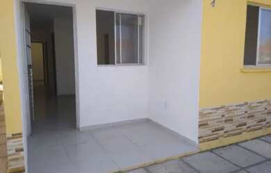 Imagem: A casa possui 2 Dormitórios, 2 Banheiros, 1 Vaga na garagem