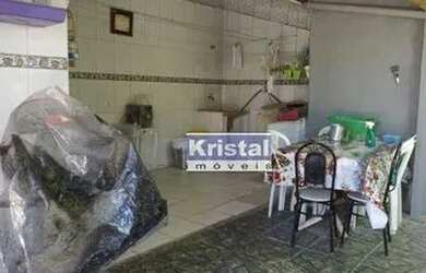 Imagem: A casa possui 3 Dormitórios, 2 Banheiros, 2 Vagas na garagem