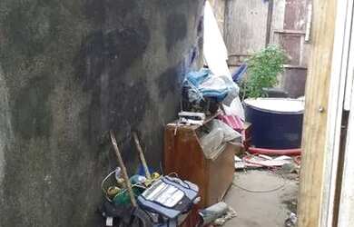 Imagem: A casa possui 4 Dormitórios, 1 Banheiro, 25m² de Área e está