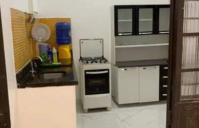 Imagem: A casa possui 1 Dormitório, 1 Banheiro e está localizado