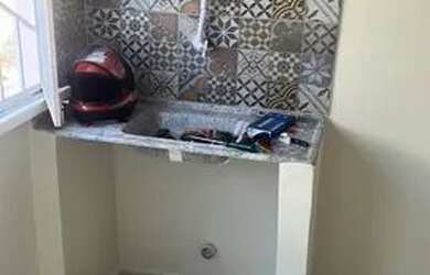 Imagem 2: Condomínio a Venda. 360m² de Área, 5 Vagas na garageme1 Dormitório