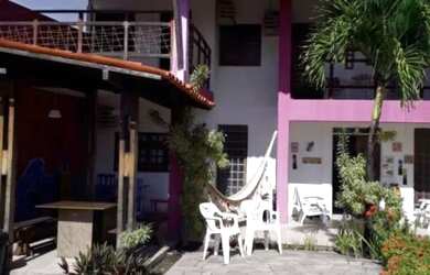 Imagem: A casa possui 4 Dormitórios, 3 Banheiros, 2 Vagas na garagem