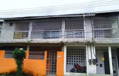 Imagem: A casa possui 5 Dormitórios, 4 Banheiros, 140m² de Área e