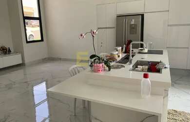 Imagem 3: Casa à venda no Condomínio Residencial Vivenda das Pitangueiras em Valinhos/SP