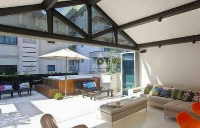 Imagem: O apartamento na cobertura possui 3 Dormitórios, 2 Banheiros