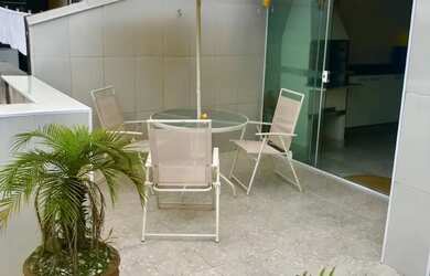 Imagem: O apartamento à venda possui 2 Dormitórios, Acomodam 7 pessoas