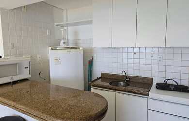 Imagem: O apartamento possui 1 Dormitório, 1 Banheiro, 1 Vaga na garagem